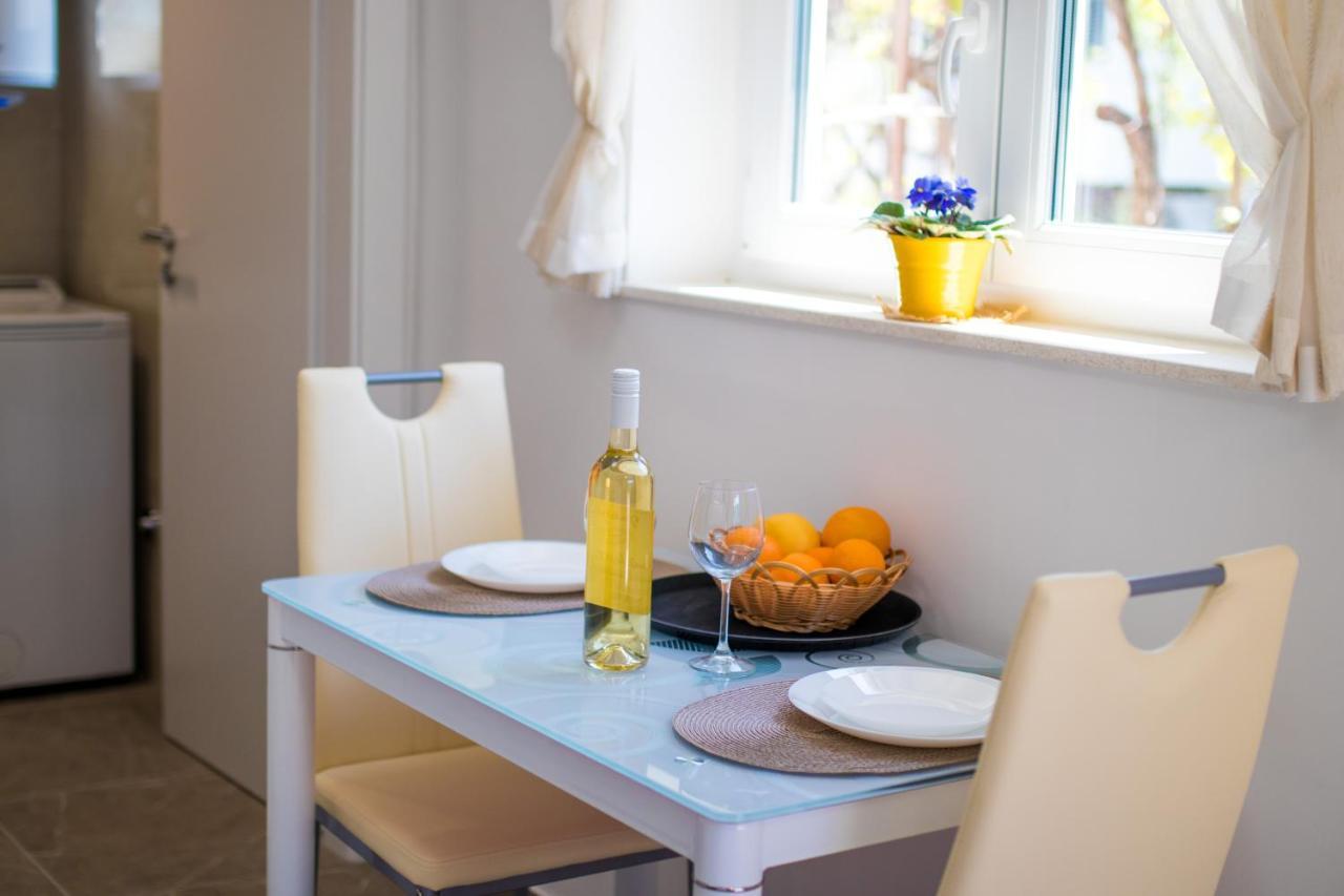 Apartman Mara Krk Town Esterno foto