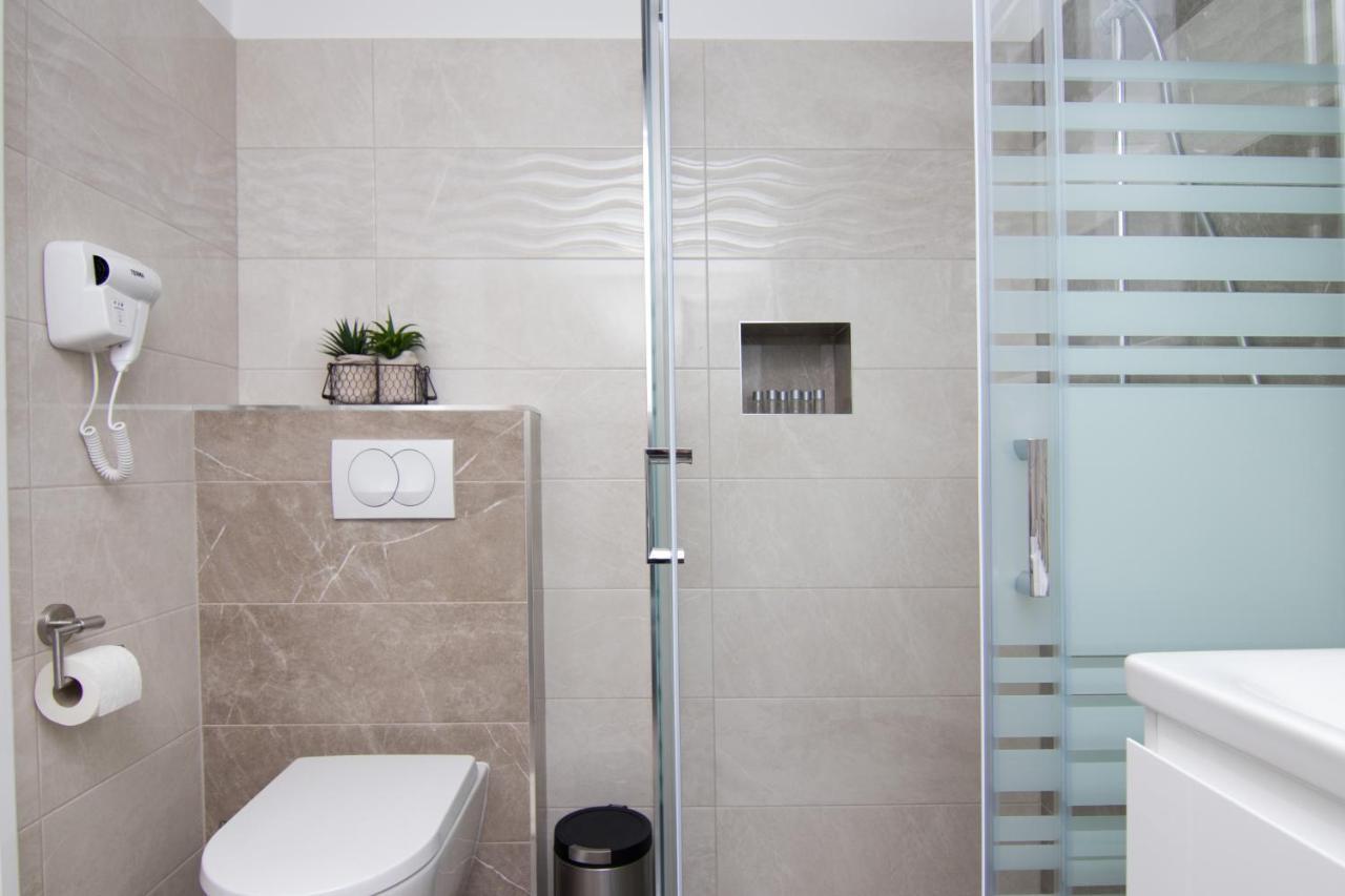 Apartman Mara Krk Town Esterno foto